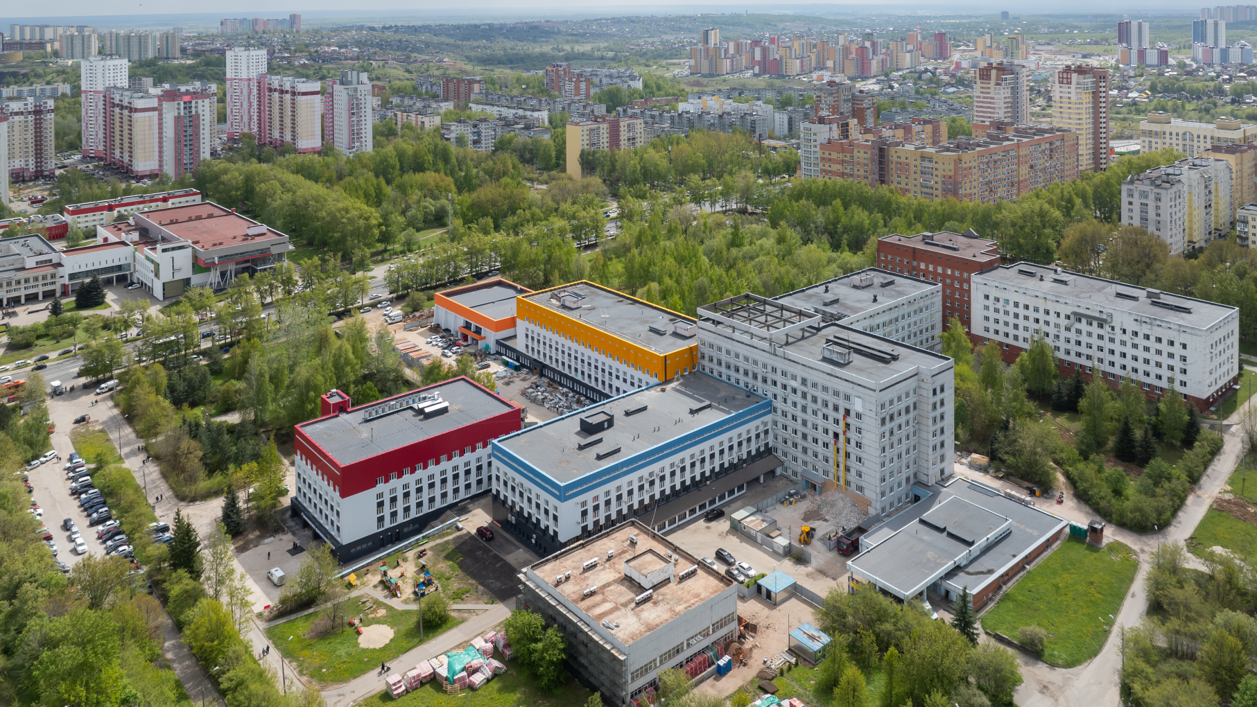 В операционном блоке Нижегородской детской областной больницы появился новый цифровой микроскоп