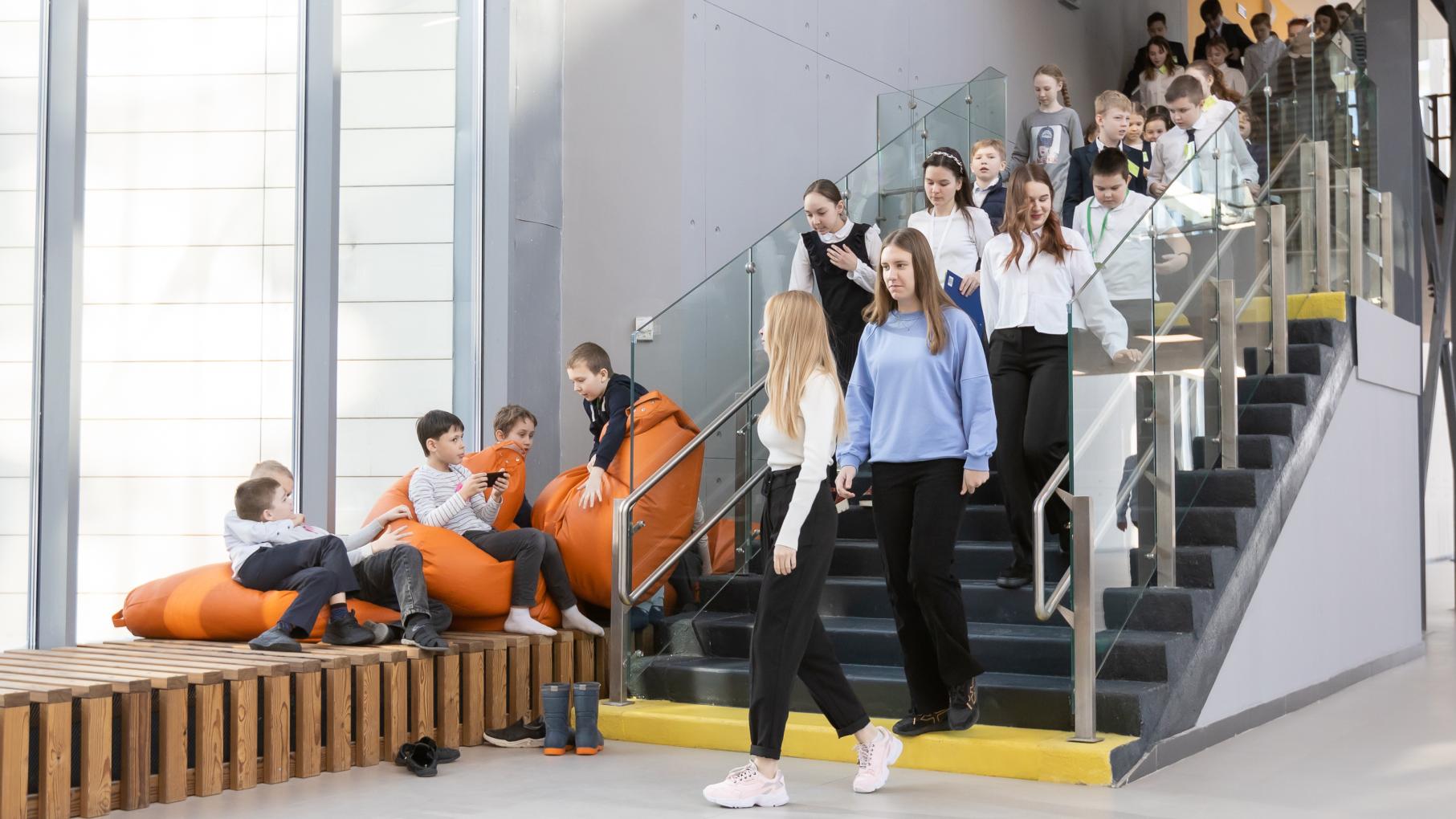 школа 800 учителя