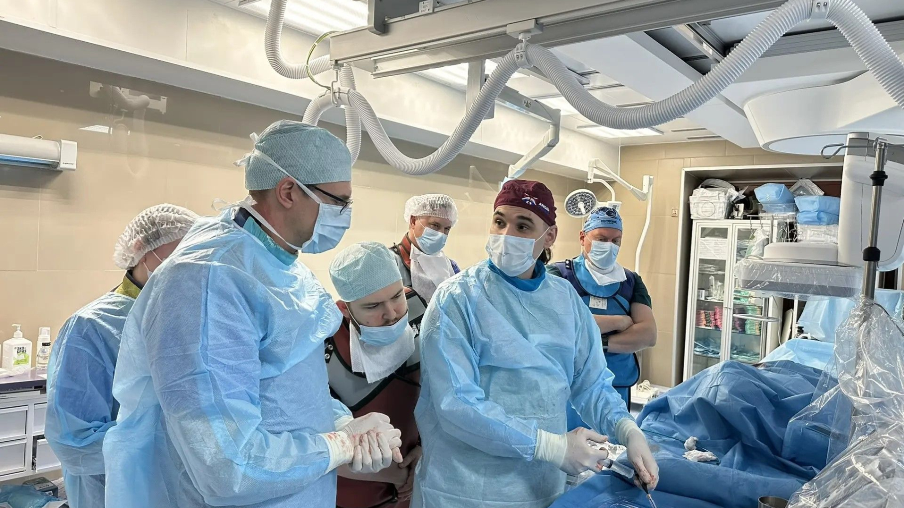 Нижегородские медики обучились современной методике операций на сосудах нижних конечностей