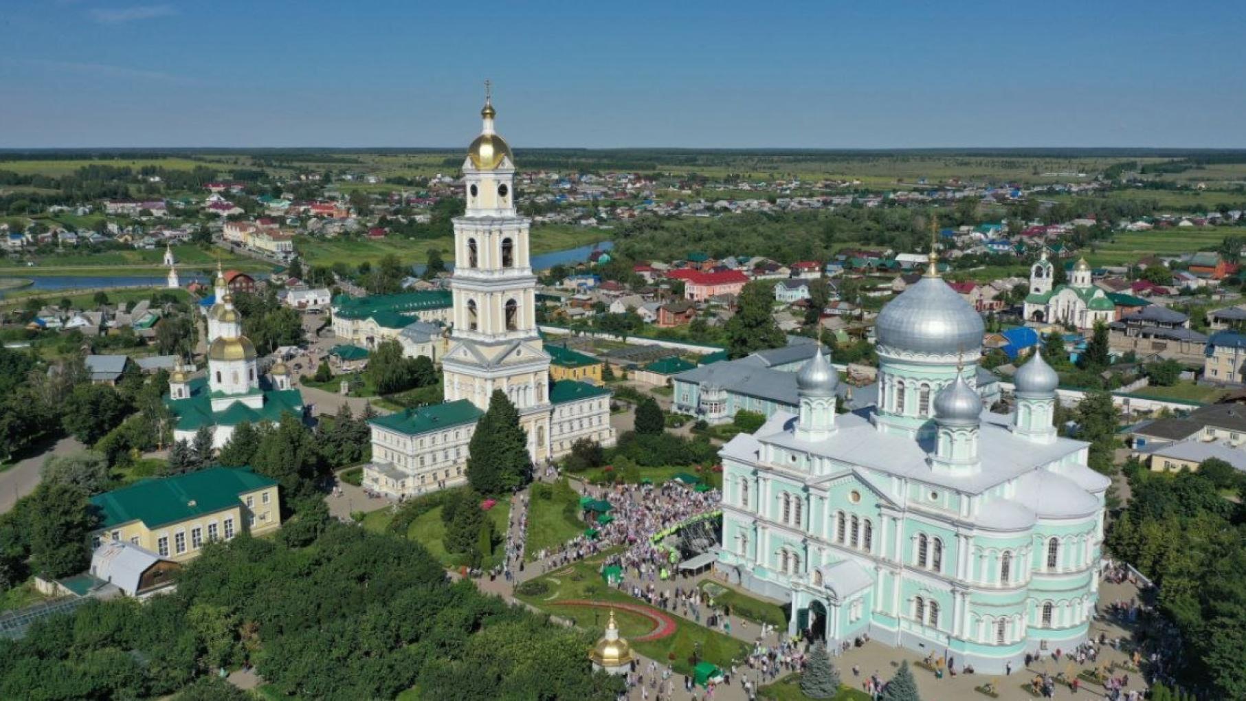 В Дивееве проходит празднование Дня памяти преподобного Серафима Саровского