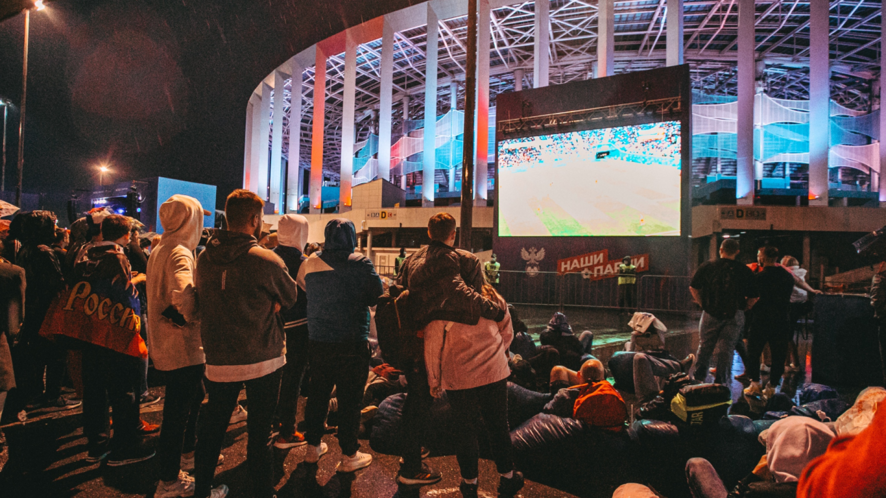 Футбольный матч Россия-Финляндия покажут на больших экранах площадки «Спорт-Порт»