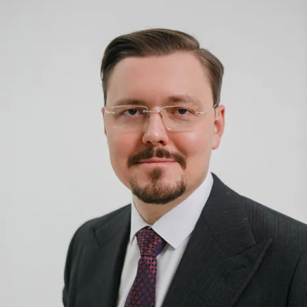 Михаил Иванов