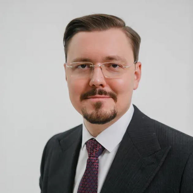 Михаил Иванов