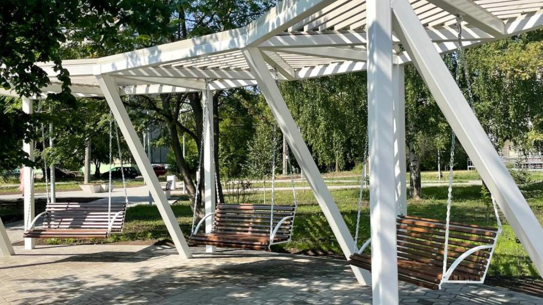 Березовский сквер в Московском районе благоустроен