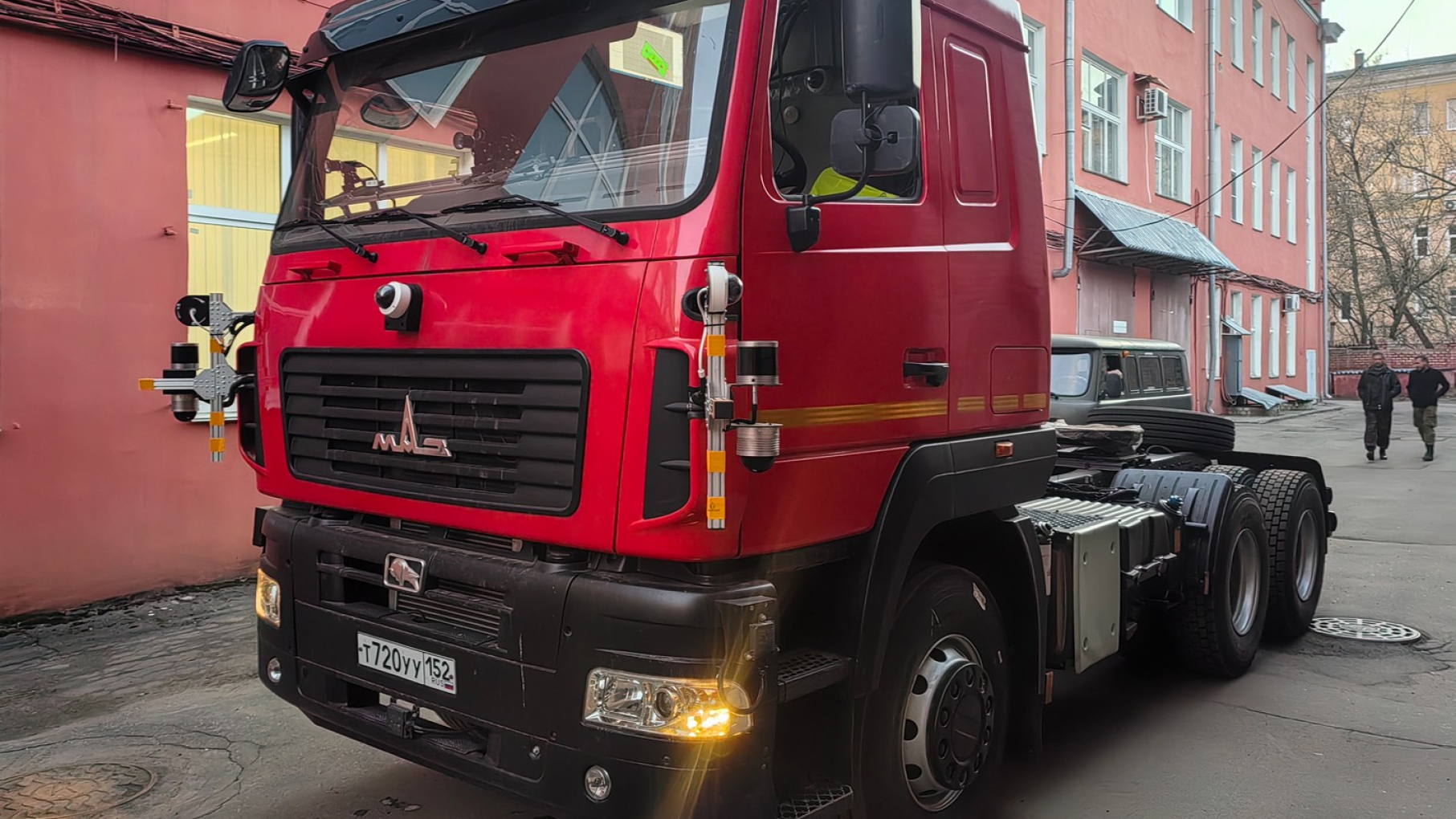 В Нижнем Новгороде создали беспилотный тягач