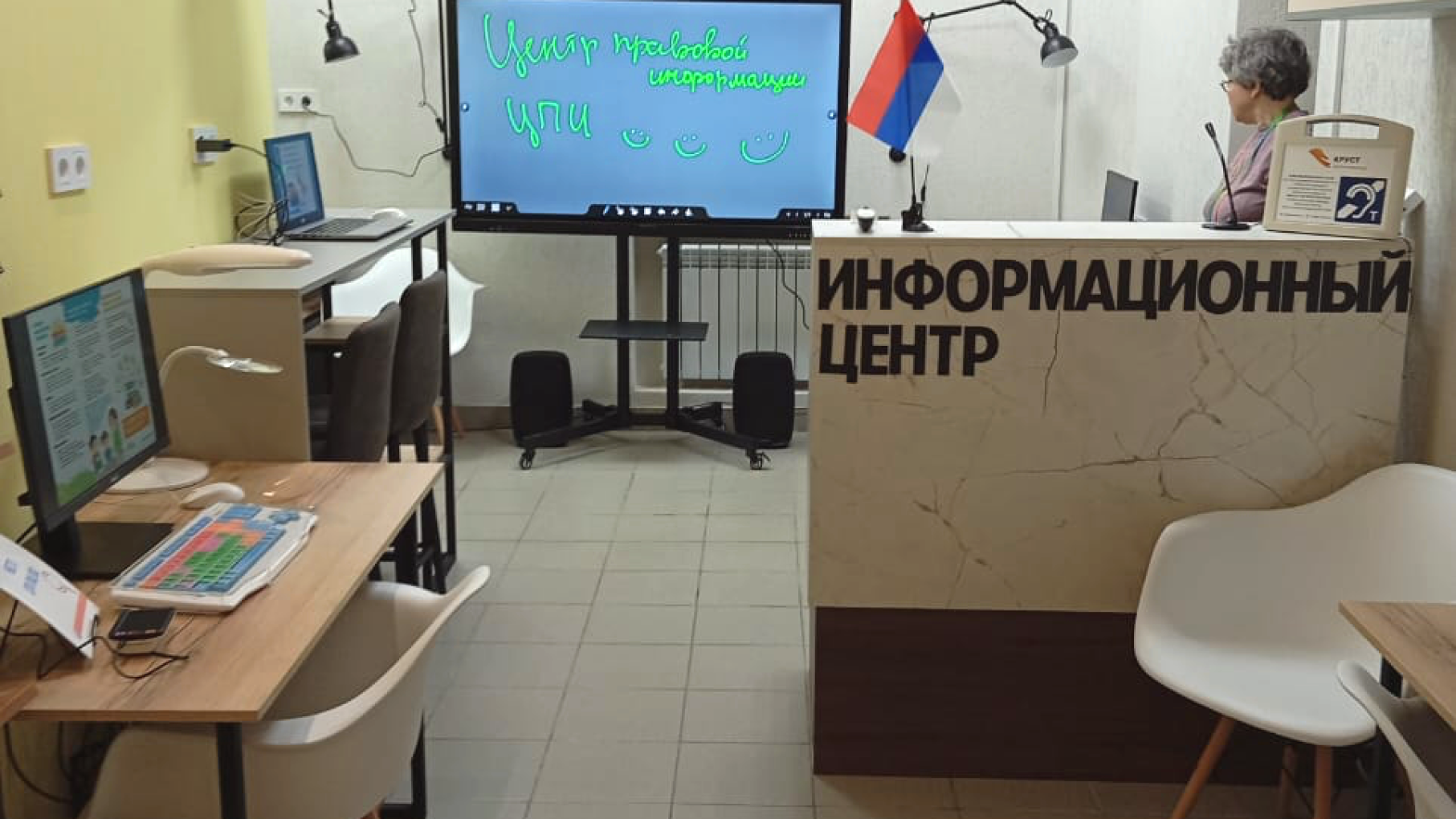 Центральную библиотеку Володарска за счёт областного бюджета обновили по модельному стандарту