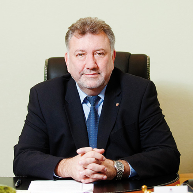 Яушев Олег Анатольевич