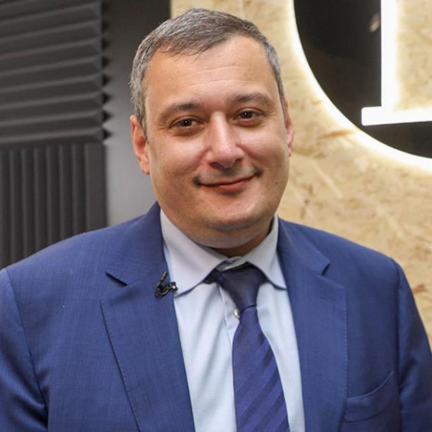 Александр Хинштейн