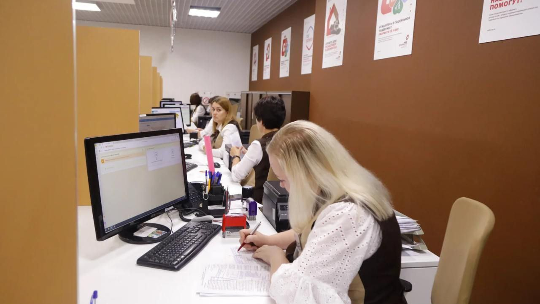 Минэкономразвития России наградило Нижегородскую область за внедрение искусственного интеллекта в работу МФЦ