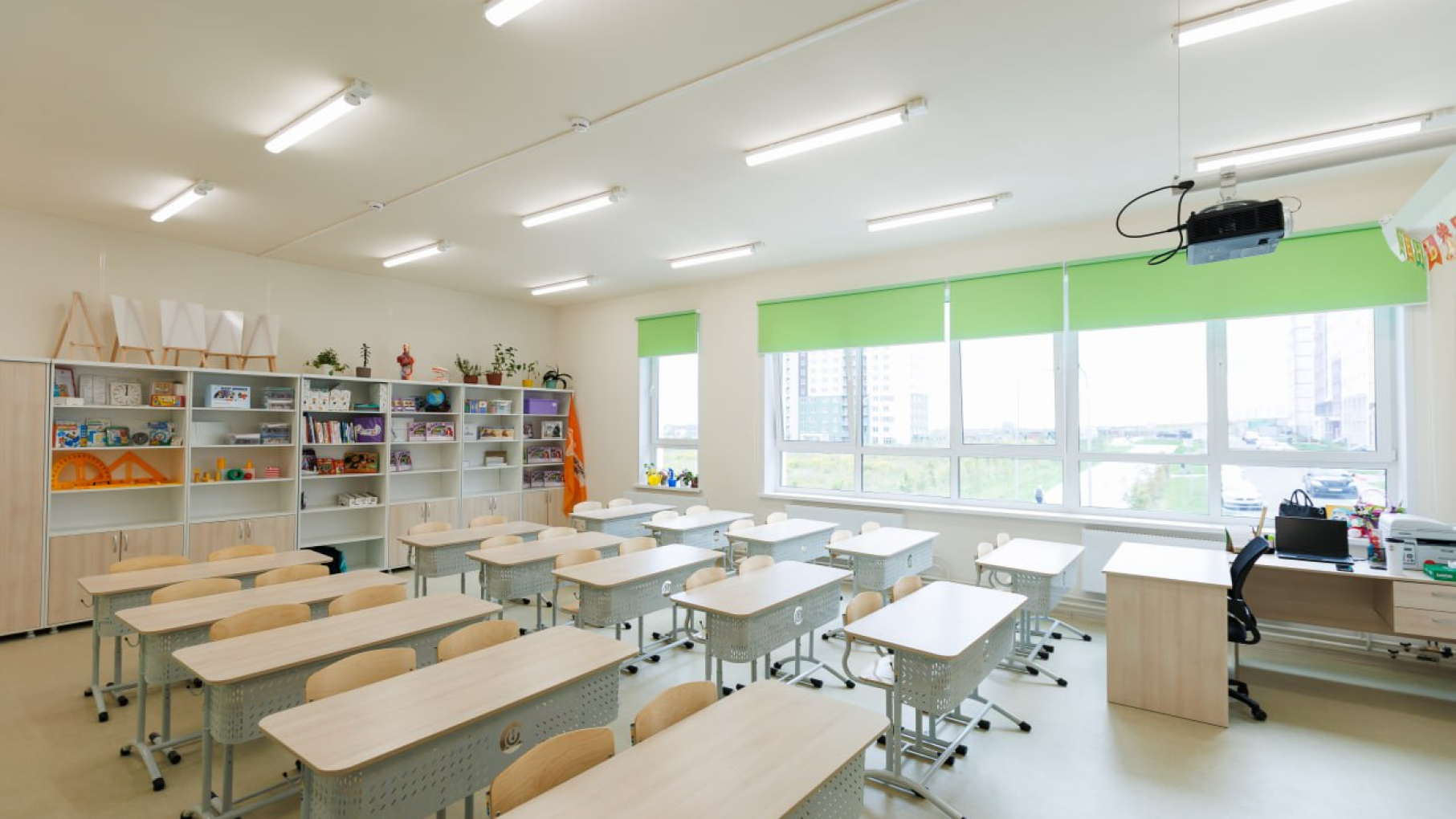 Более 2,5 млрд рублей направлено в 2025 году на поддержку педагогов и наставников Нижегородской области