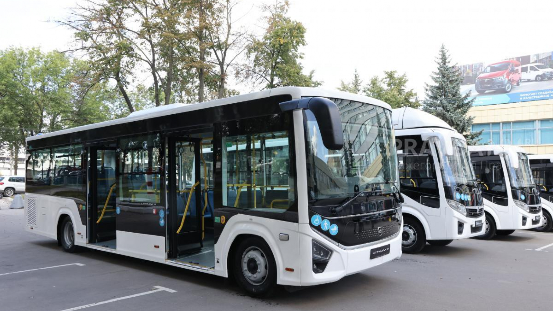 Еще 33 новых автобуса переданы в округа Нижегородской области