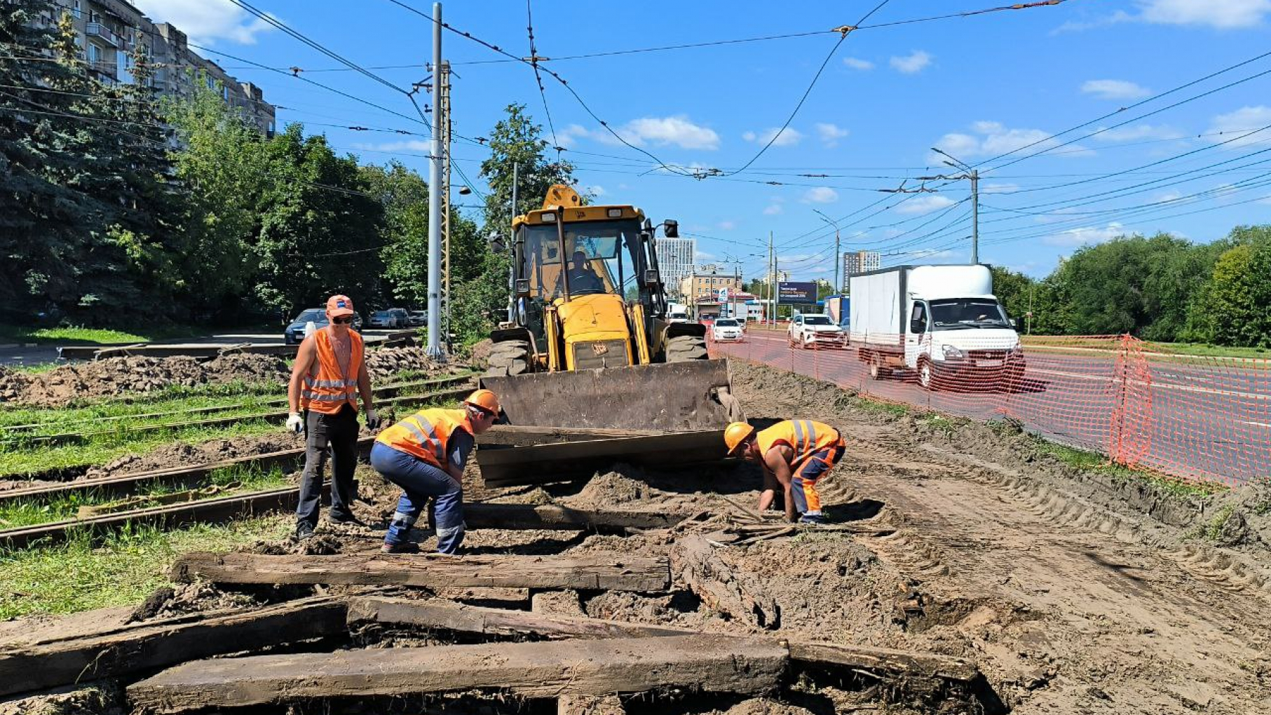 В Нижнем Новгороде началась замена трамвайной стрелки в районе станции «Варя»